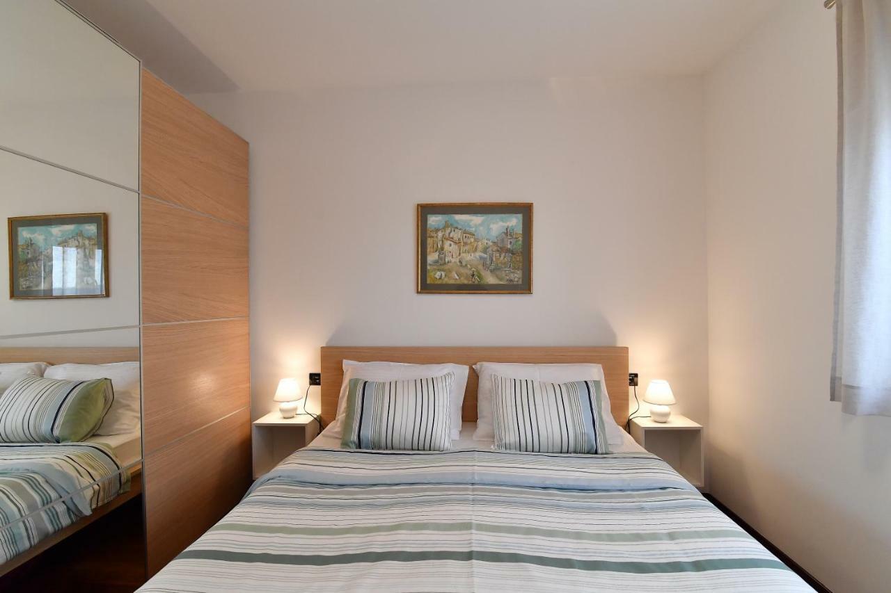 City Penthouse Vita พูลา ภายนอก รูปภาพ