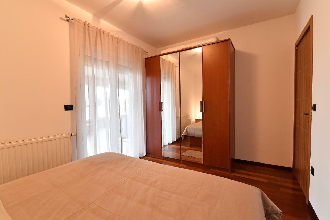 City Penthouse Vita พูลา ภายนอก รูปภาพ