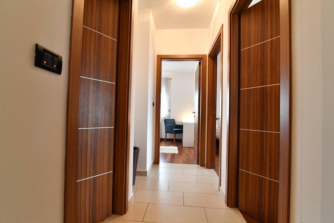 City Penthouse Vita พูลา ภายนอก รูปภาพ